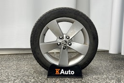 Valkoinen Skoda Superb 2020 kuva 38.