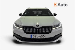 valkoinen Skoda Superb 2020 kuva 5.