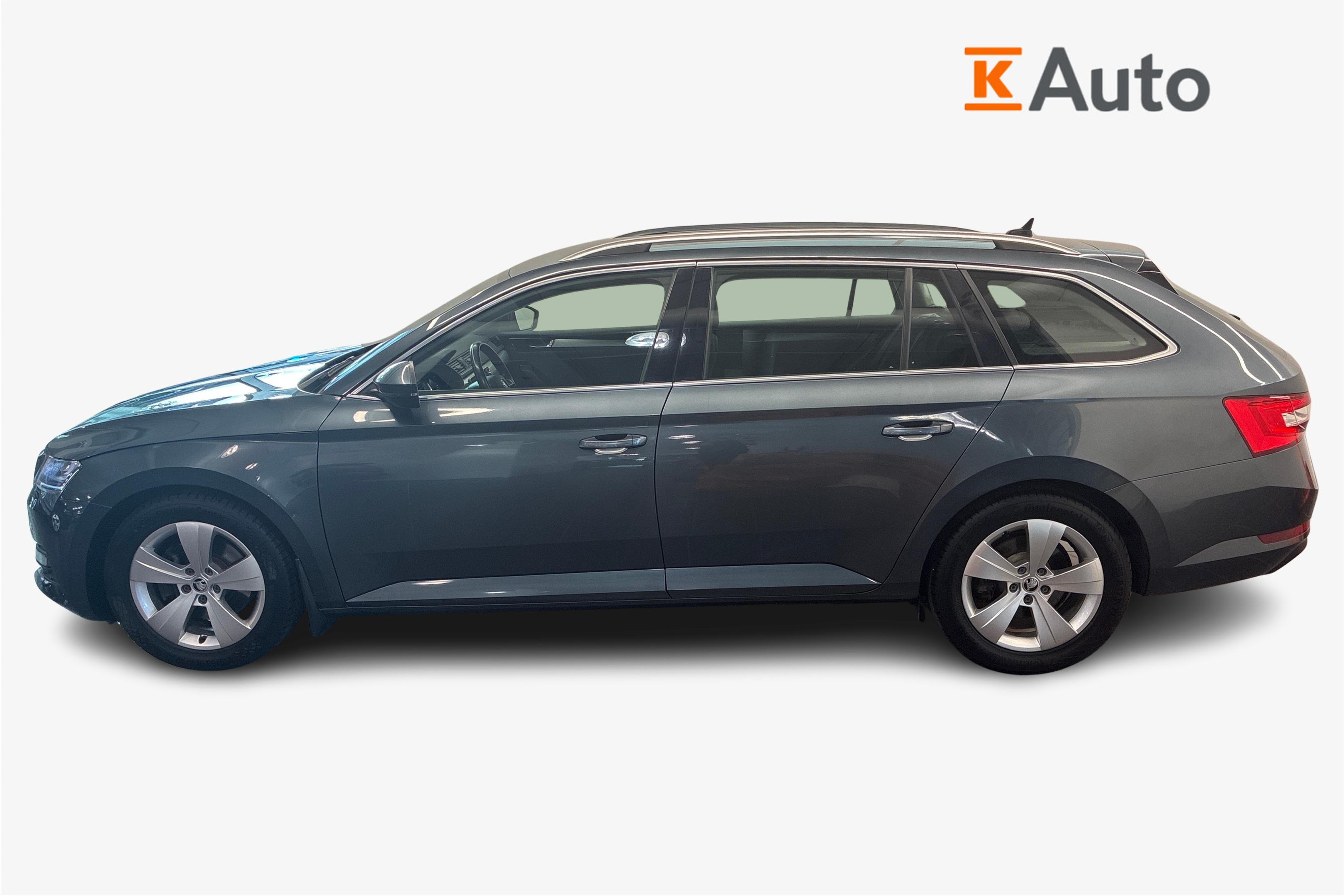 Skoda Superb 2020, photo 5/23