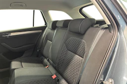 harmaa Skoda Superb 2020 kuva 8.