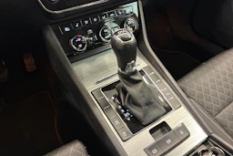 harmaa Skoda Superb 2020 kuva 18.