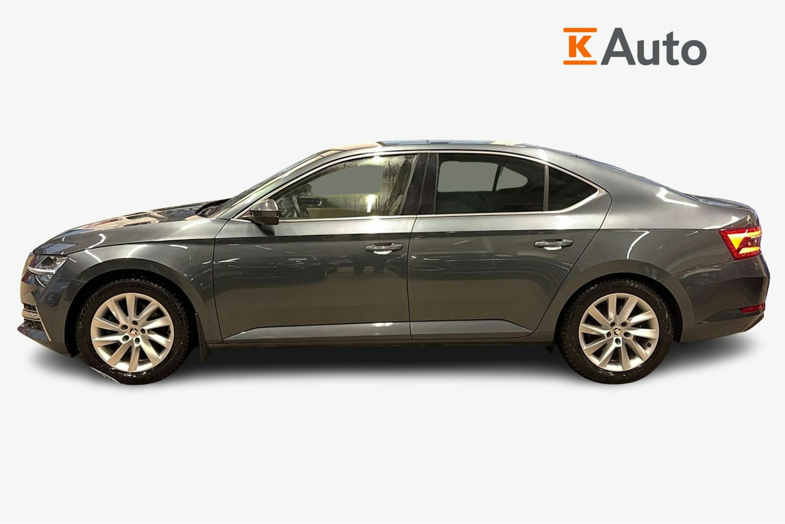 met. harmaa Skoda Superb 2020 kuva 5.
