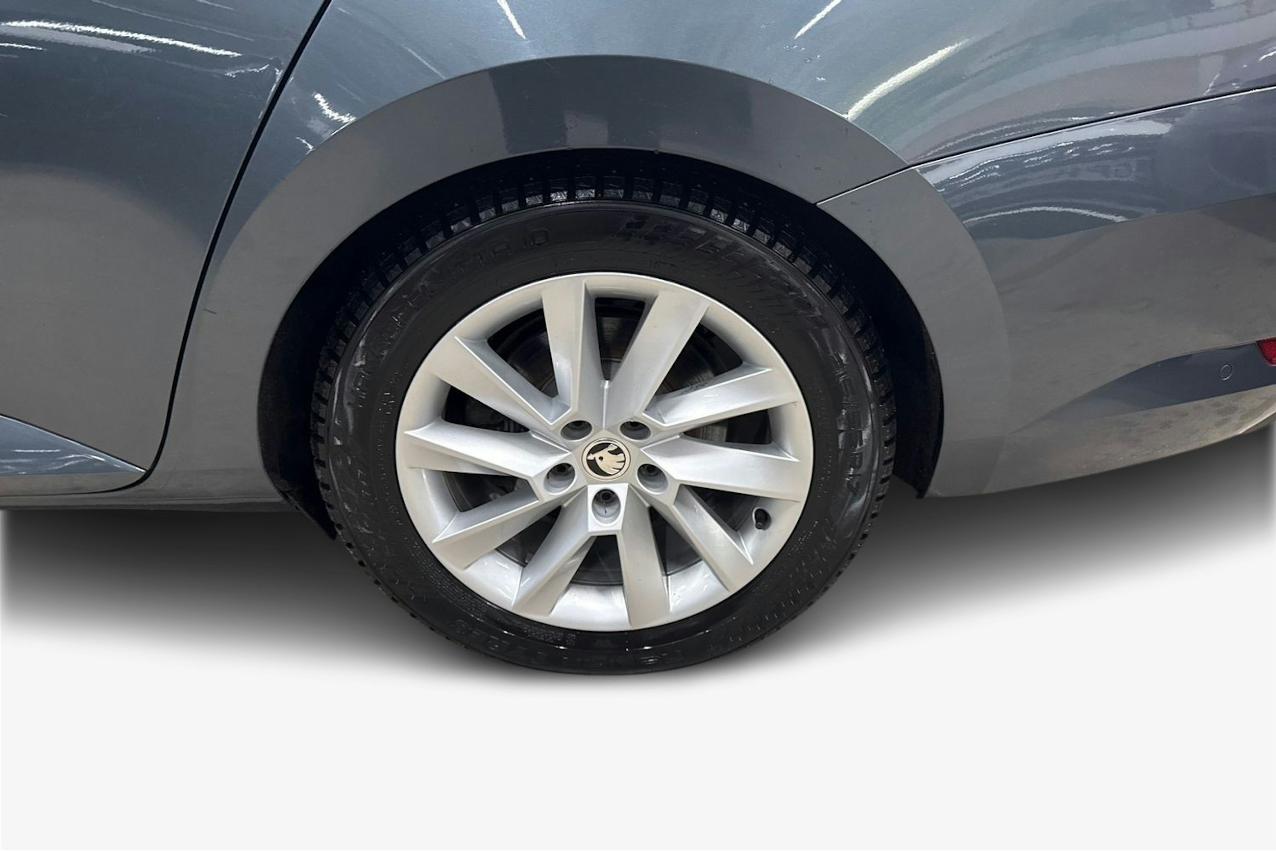 met. harmaa Skoda Superb 2020 kuva 9.