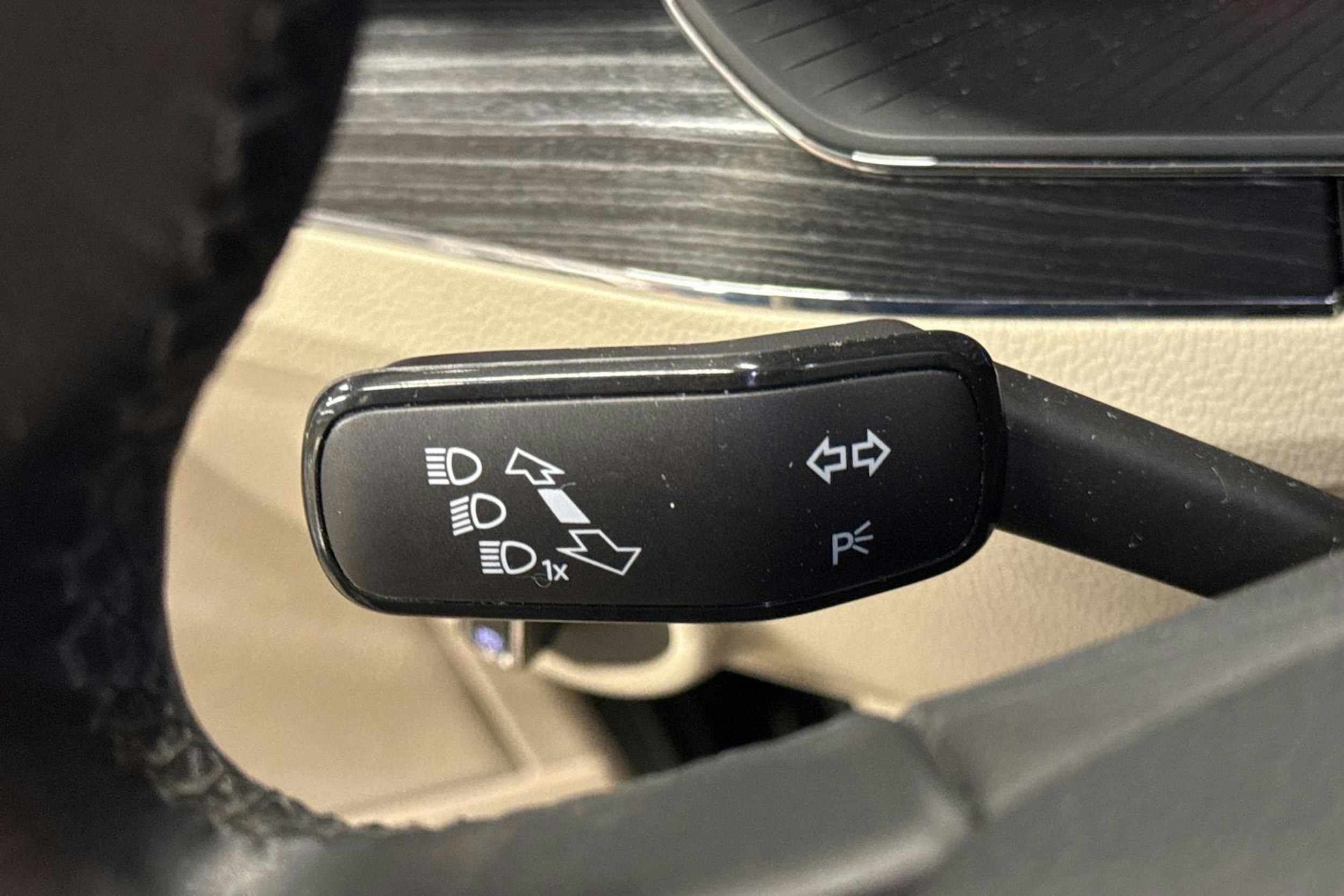 met. harmaa Skoda Superb 2020 kuva 13.