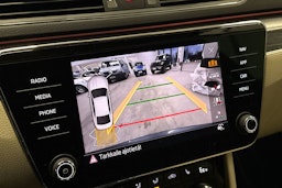 met. harmaa Skoda Superb 2020 kuva 18.