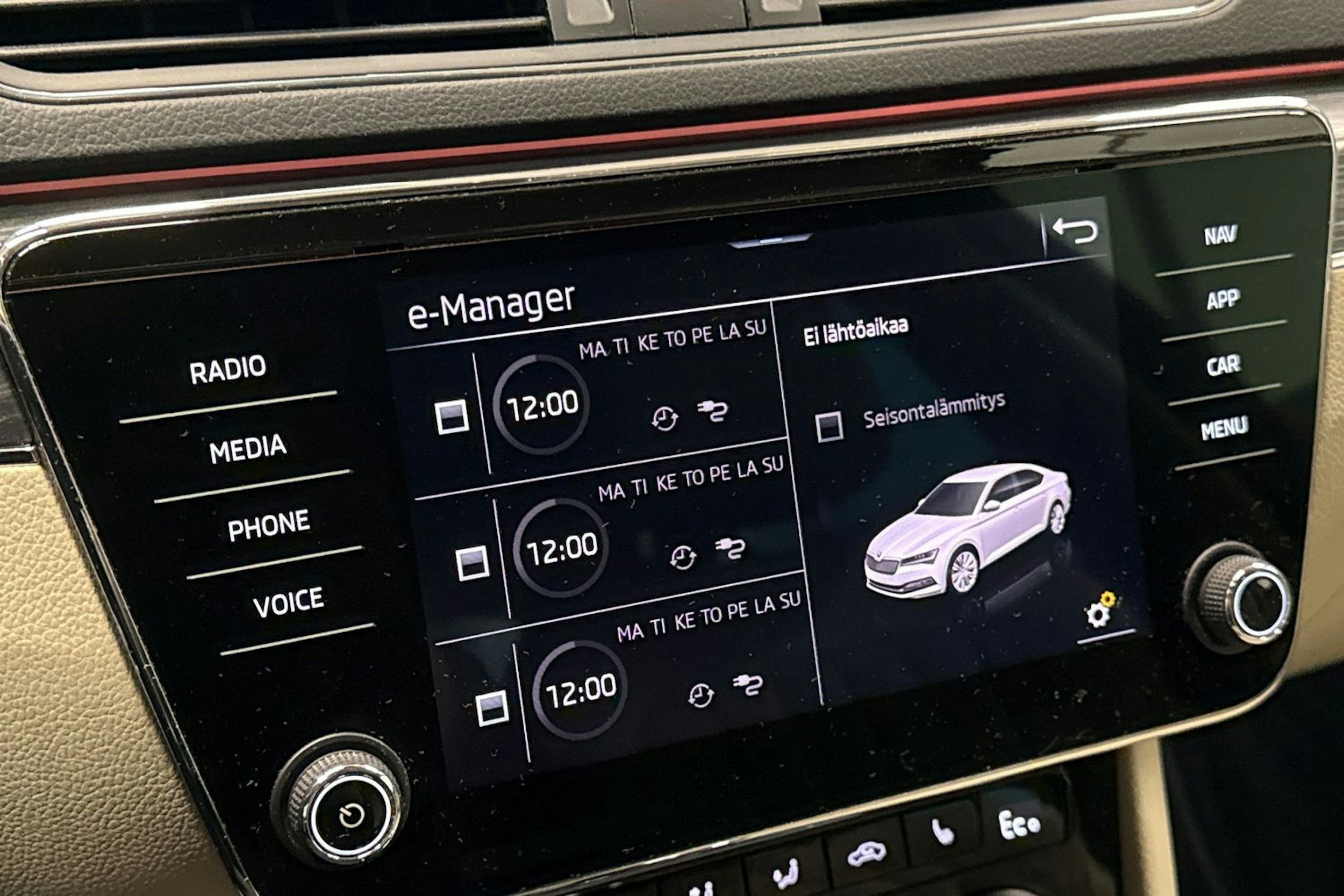 met. harmaa Skoda Superb 2020 kuva 21.