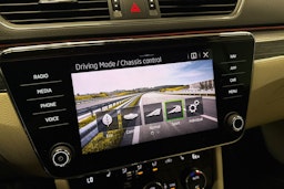 met. harmaa Skoda Superb 2020 kuva 24.