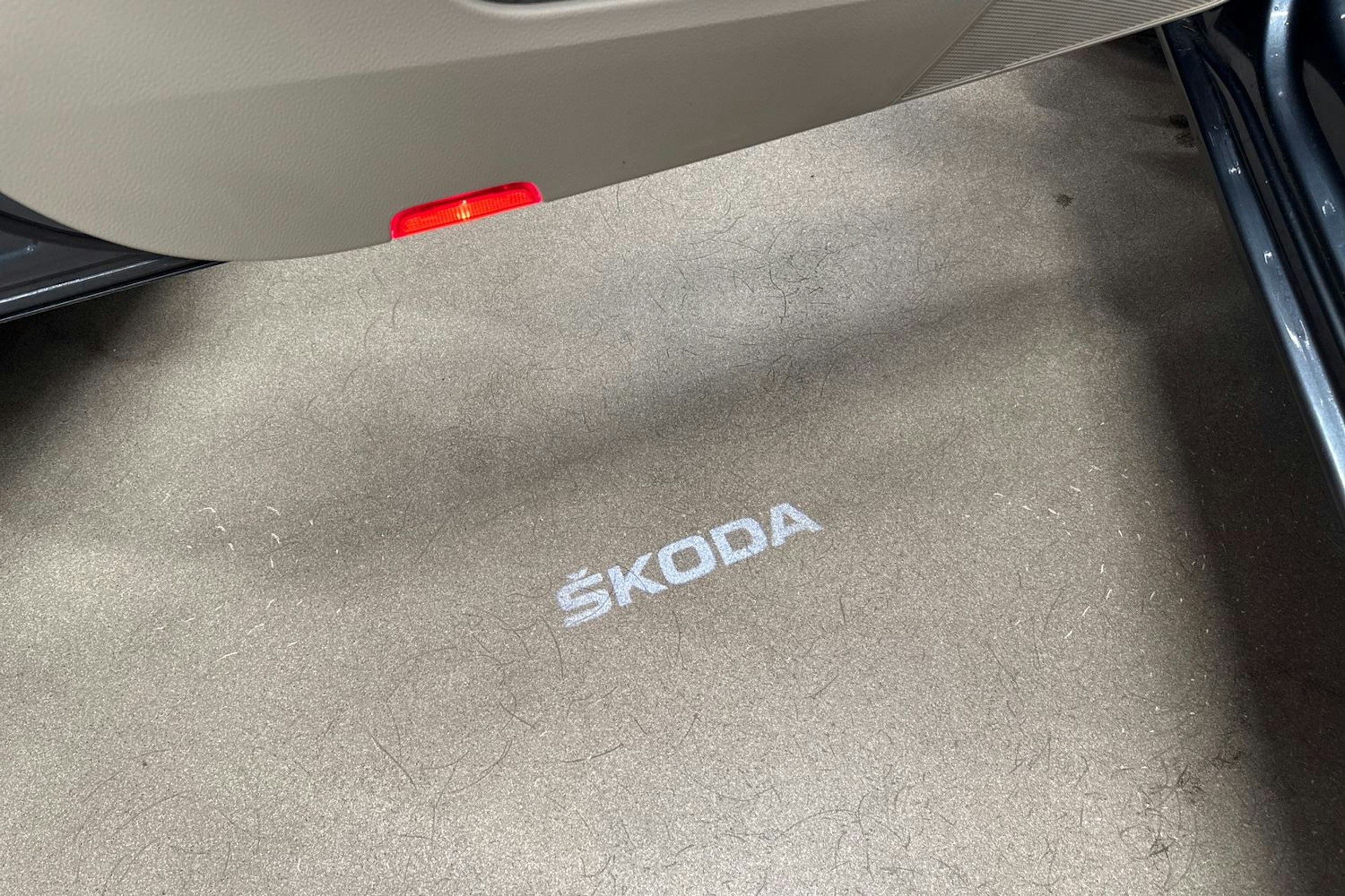 met. harmaa Skoda Superb 2020 kuva 38.