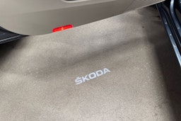 met. harmaa Skoda Superb 2020 kuva 38.