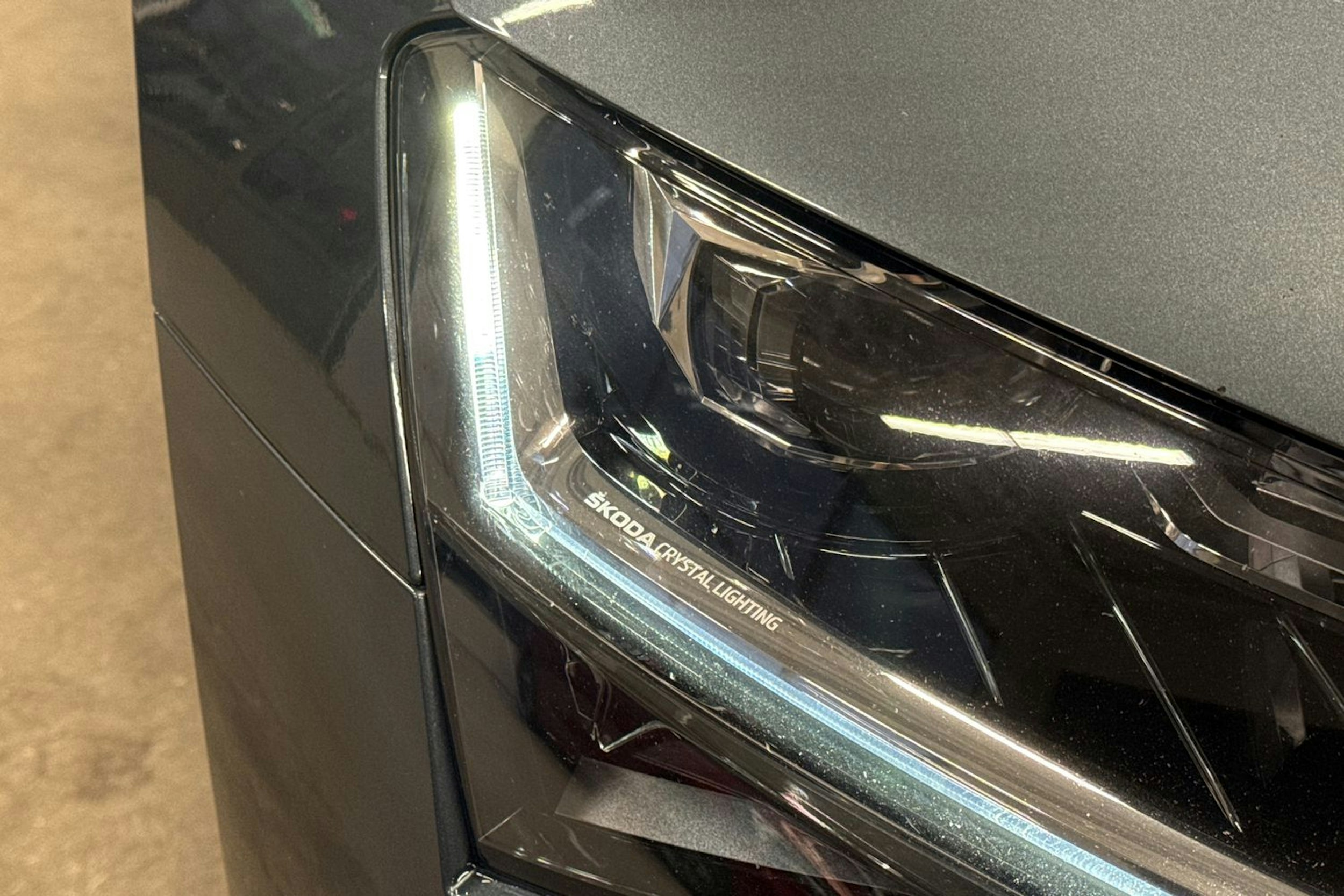 met. harmaa Skoda Superb 2020 kuva 39.