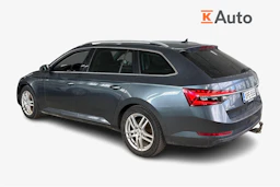 harmaa Skoda Superb 2020 kuva 2.