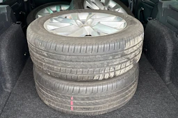 harmaa Skoda Superb 2020 kuva 8.