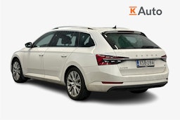 valkoinen Skoda Superb 2020 kuva 2.