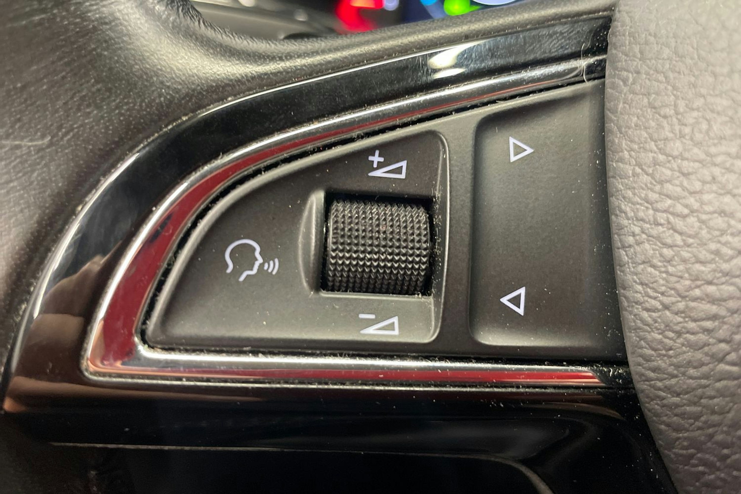 musta Skoda Superb 2020 kuva 14.
