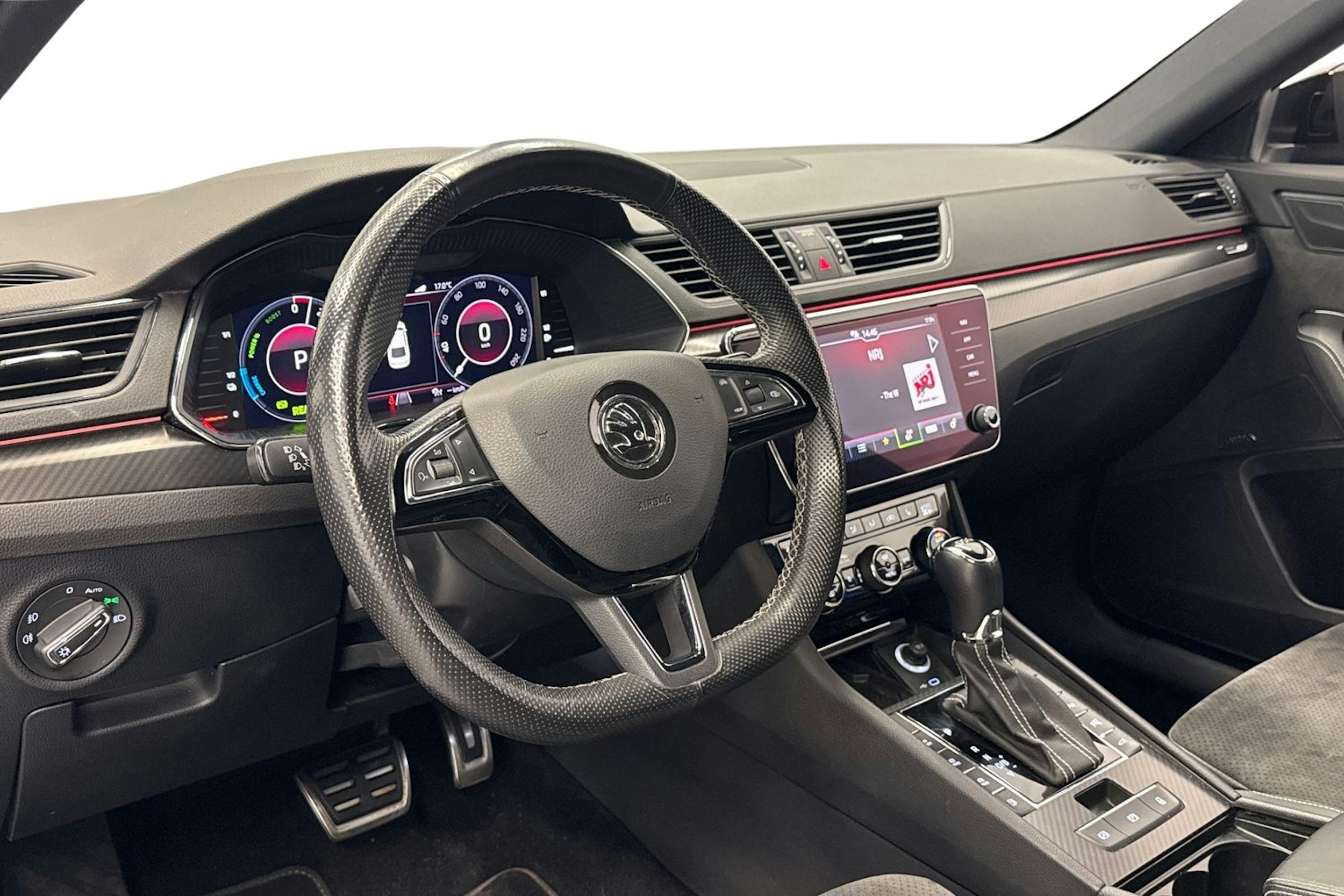 sininen Skoda Superb 2020 kuva 7.