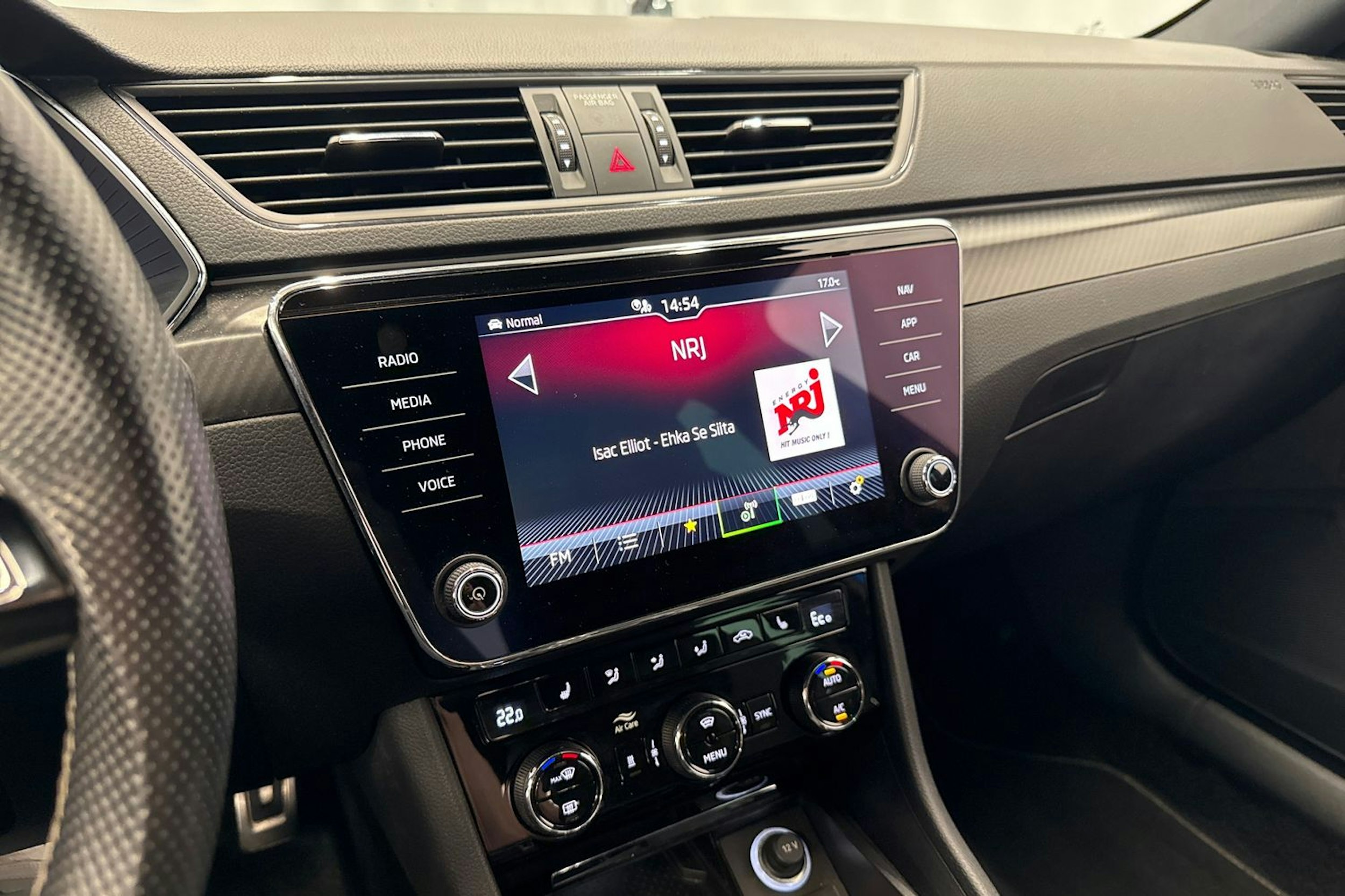 sininen Skoda Superb 2020 kuva 25.