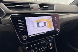 sininen Skoda Superb 2020 kuva 27.