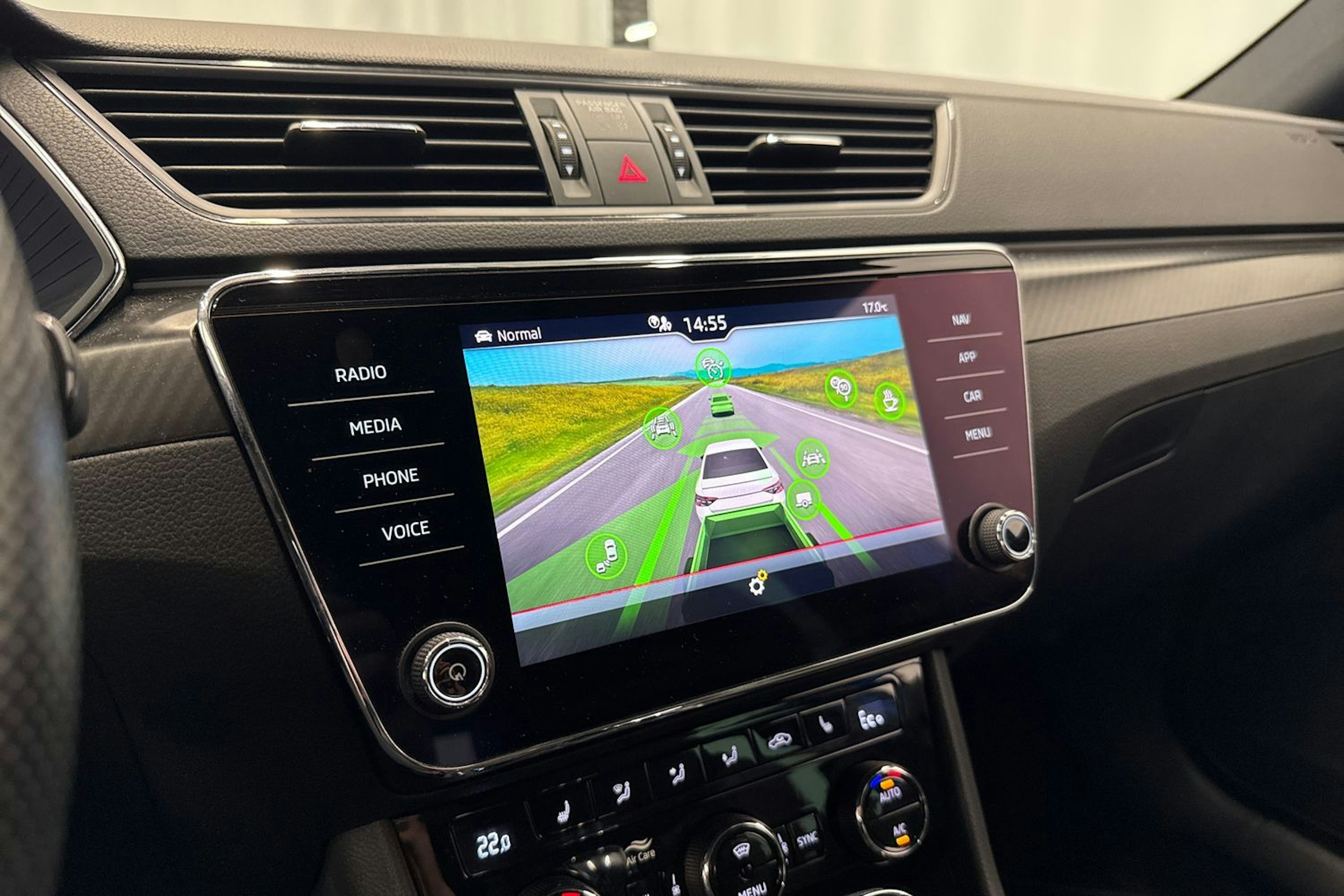 sininen Skoda Superb 2020 kuva 30.