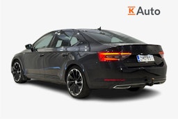musta Skoda Superb 2020 kuva 2.