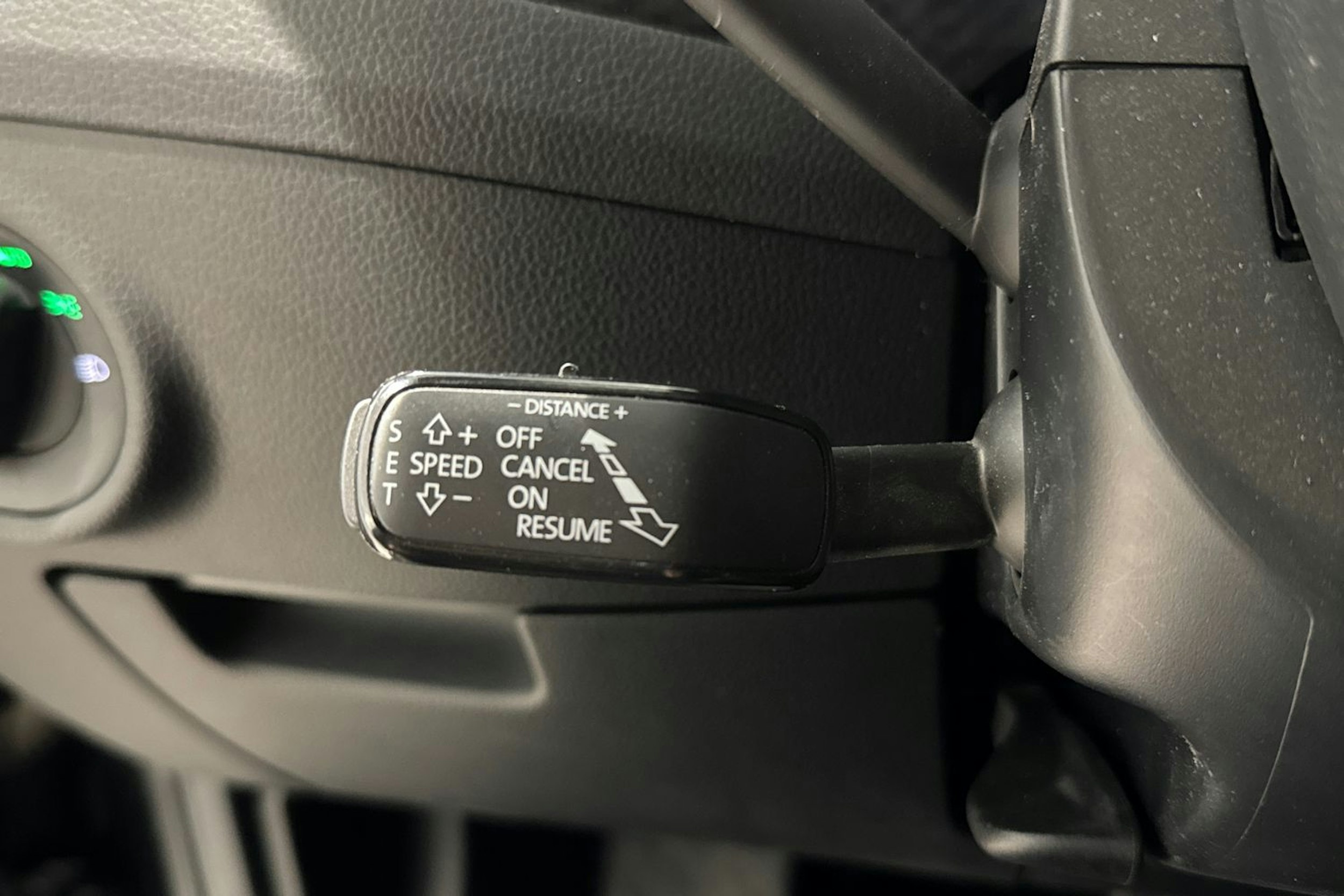 musta Skoda Superb 2020 kuva 19.
