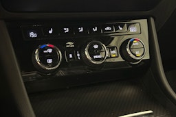 musta Skoda Superb 2020 kuva 22.