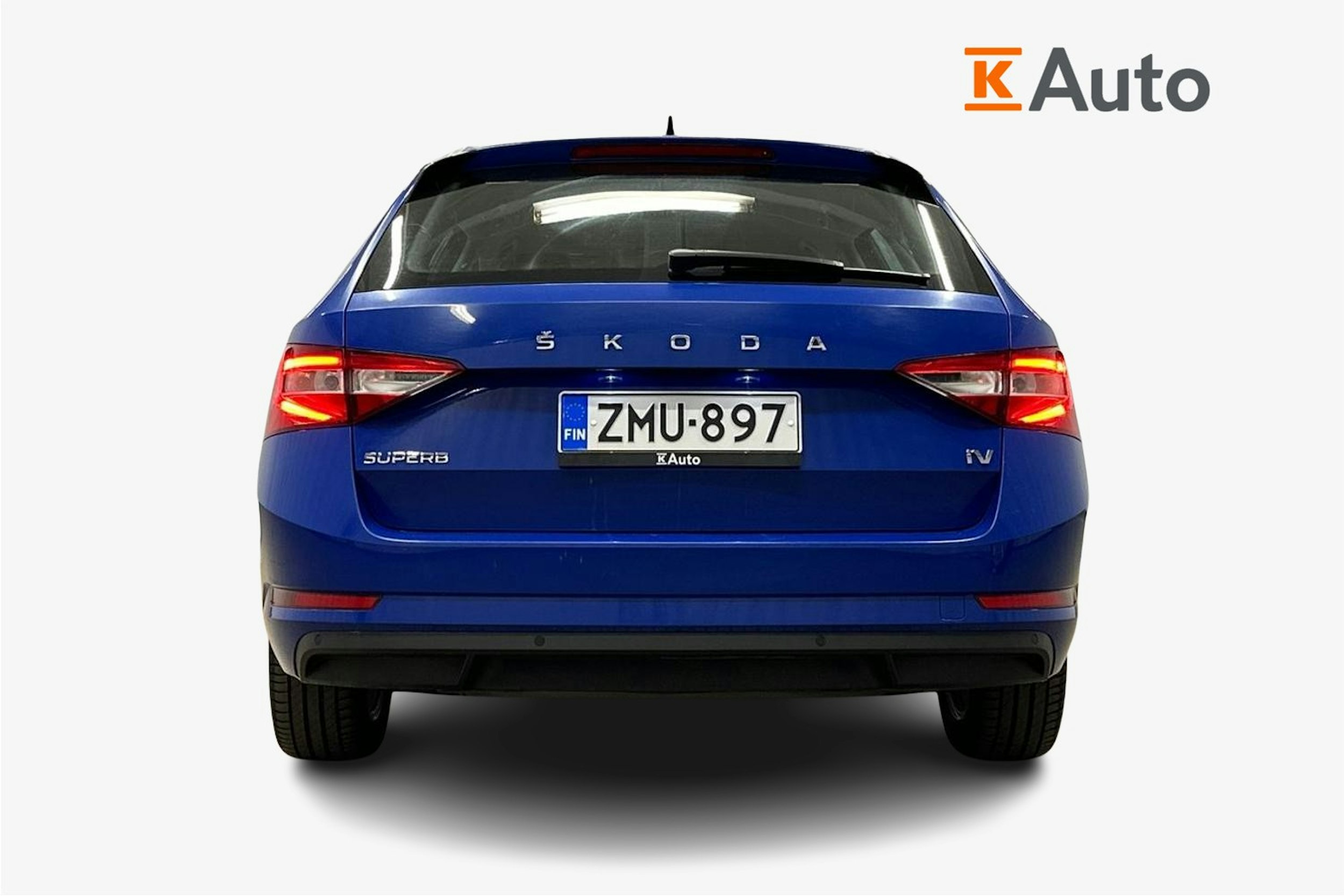 sininen Skoda Superb 2020 kuva 3.