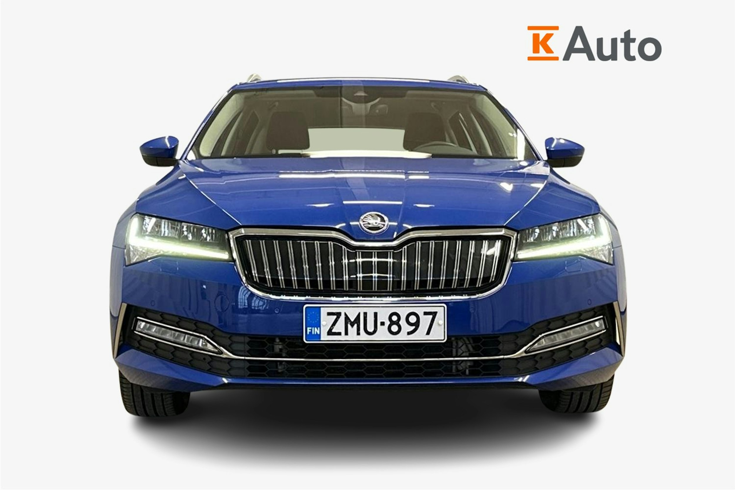 sininen Skoda Superb 2020 kuva 5.