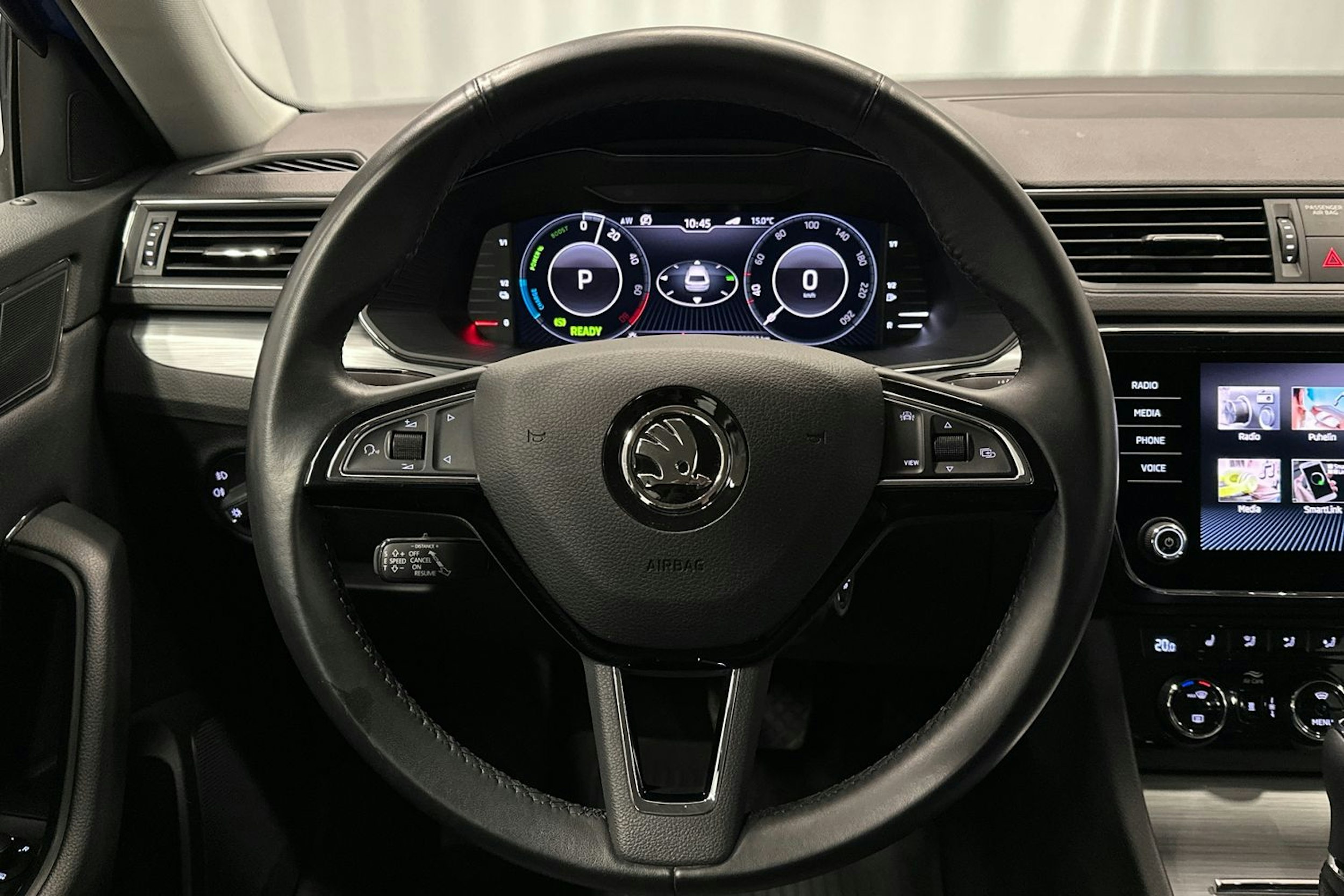 sininen Skoda Superb 2020 kuva 14.