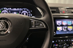 sininen Skoda Superb 2020 kuva 20.