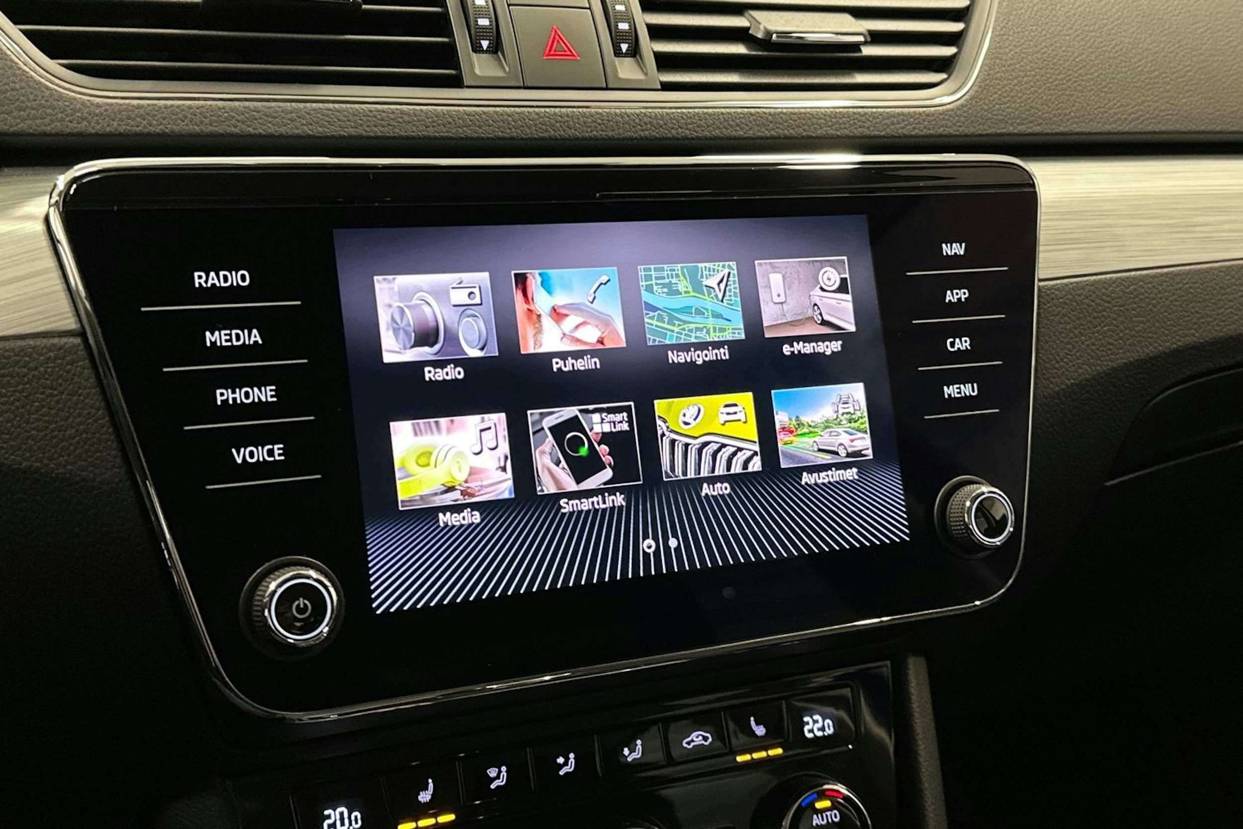 sininen Skoda Superb 2020 kuva 25.