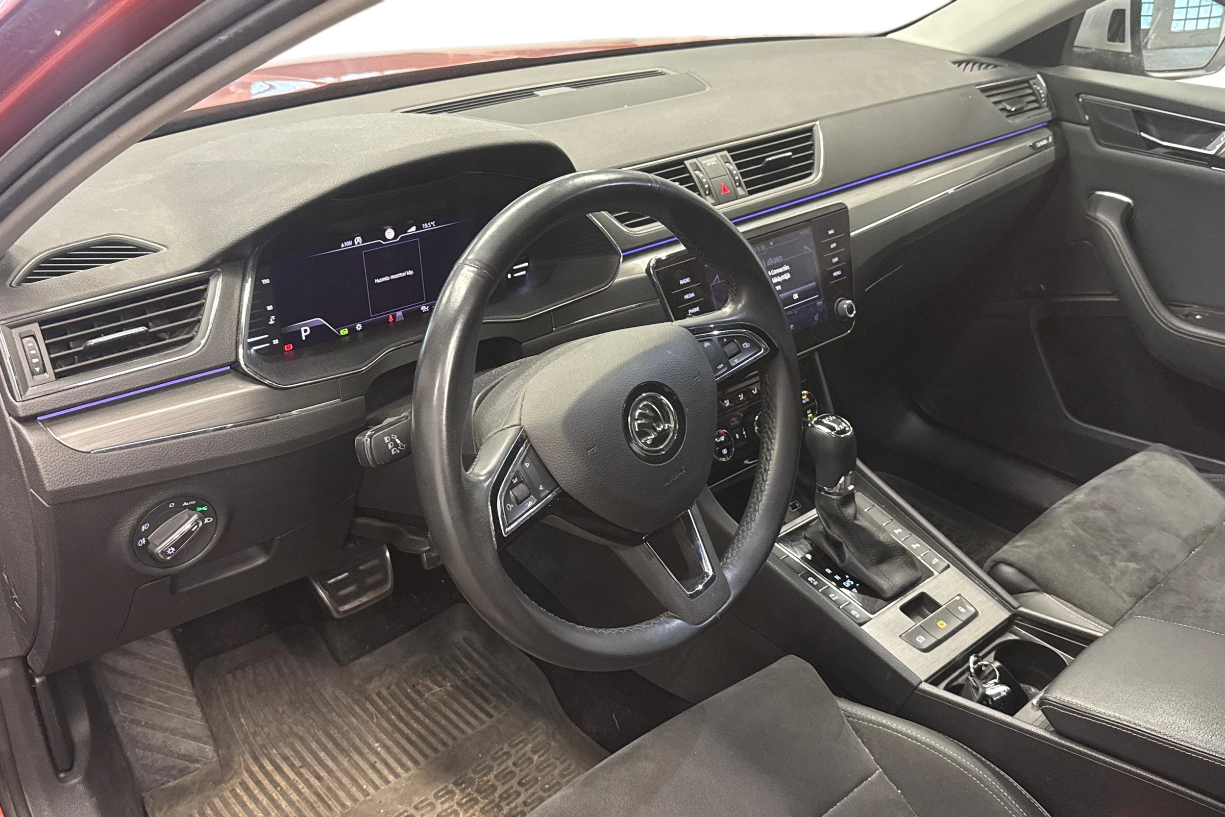 met. vihreä Skoda Superb 2020 kuva 3.