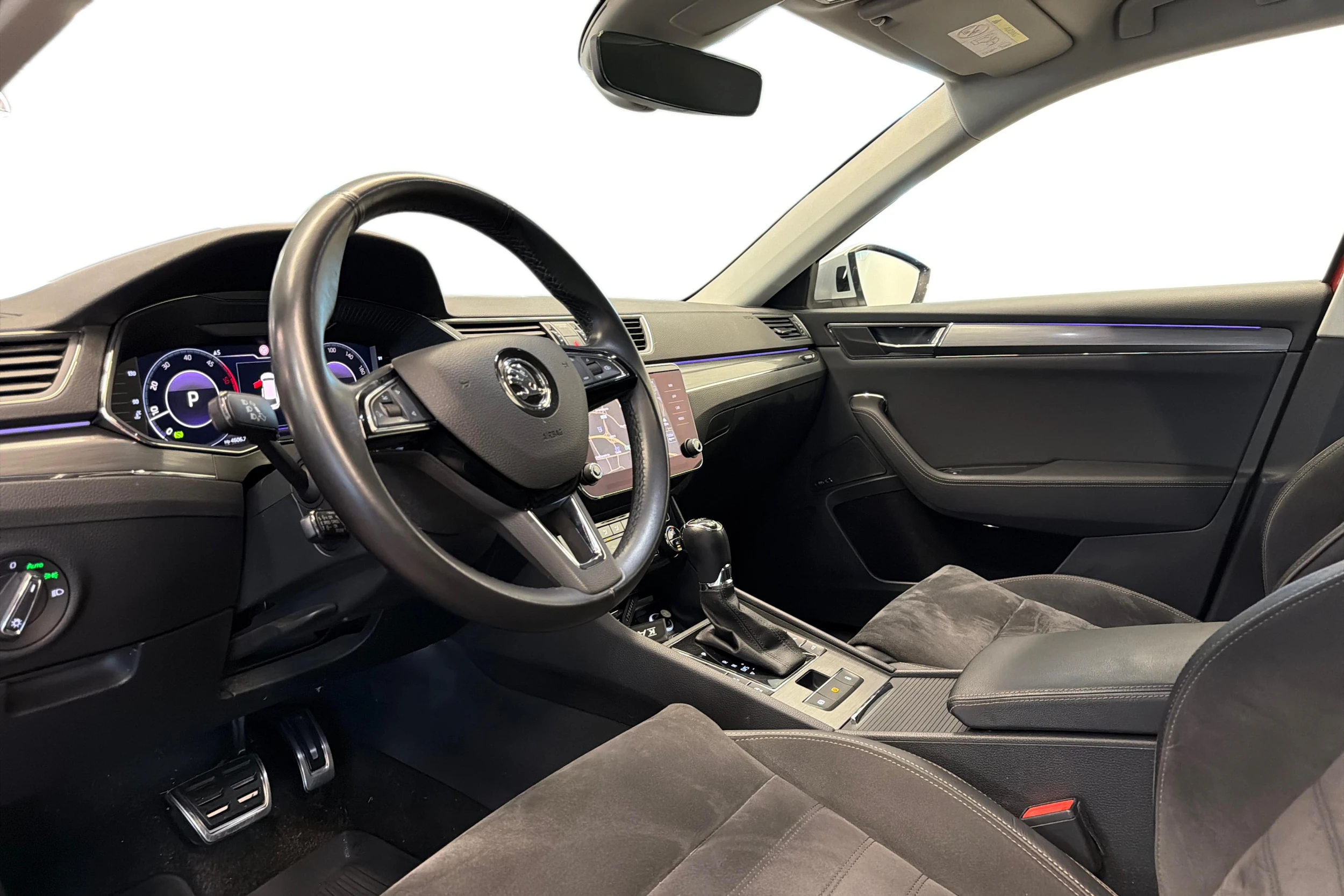met. vihreä Skoda Superb 2020 kuva 6.