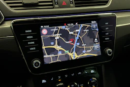 met. vihreä Skoda Superb 2020 kuva 25.