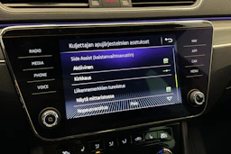 met. vihreä Skoda Superb 2020 kuva 29.