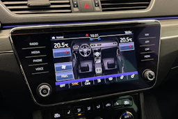 met. vihreä Skoda Superb 2020 kuva 31.