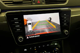met. vihreä Skoda Superb 2020 kuva 33.