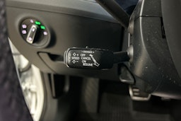 valkoinen Skoda Superb 2020 kuva 23.