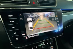 valkoinen Skoda Superb 2020 kuva 27.