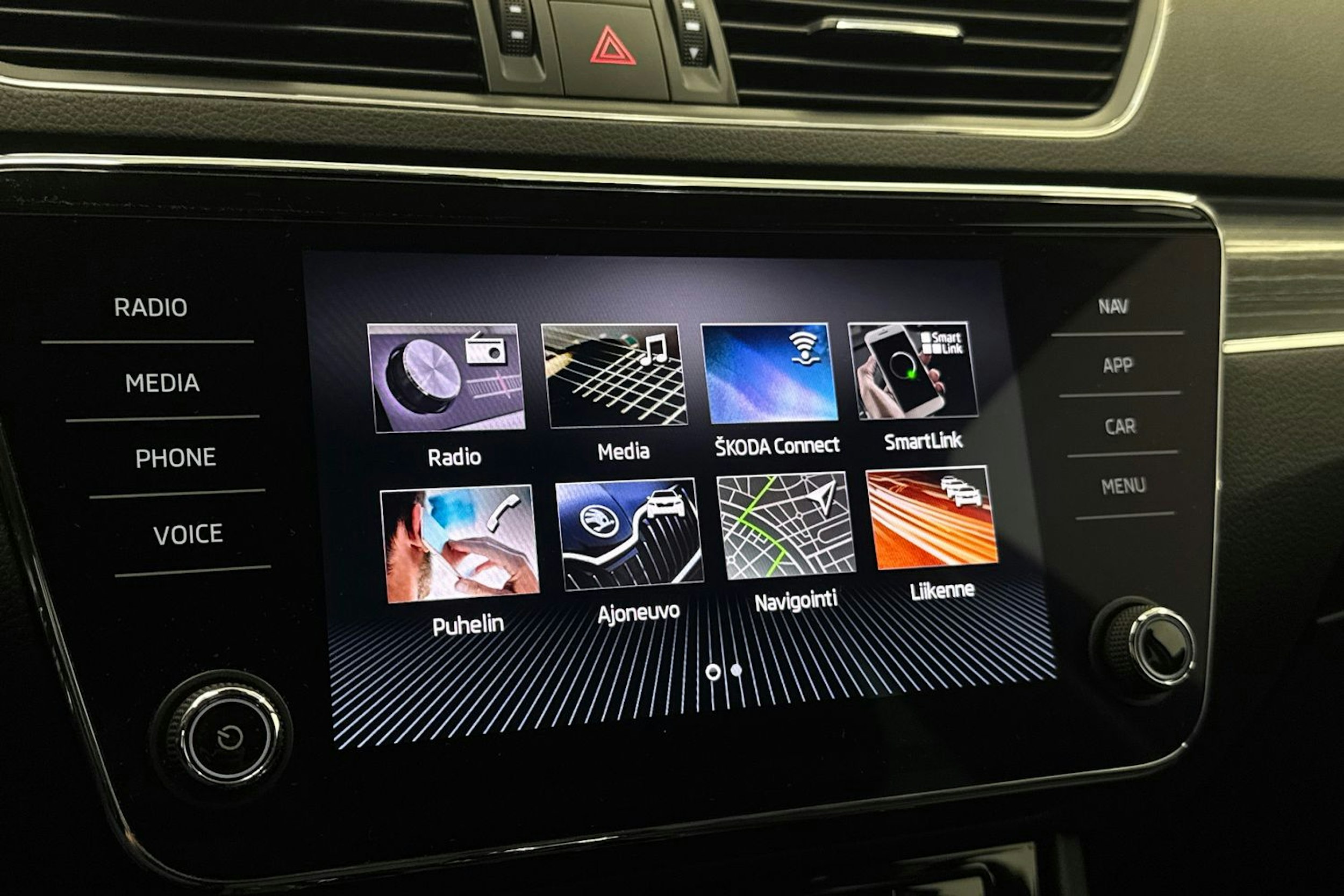 Sininen Skoda Superb 2020 kuva 23.