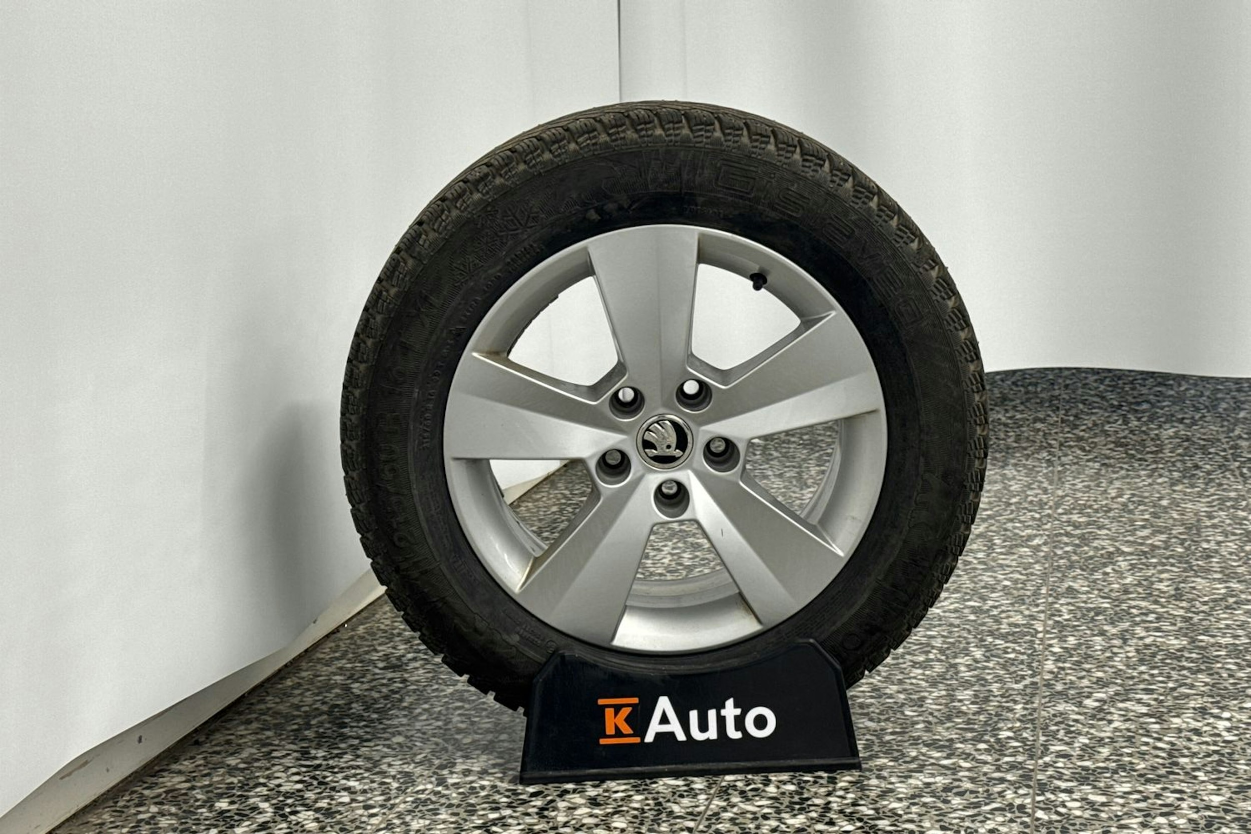 Sininen Skoda Superb 2020 kuva 45.