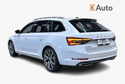valkoinen Skoda Superb 2021 kuva 2.