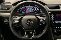 valkoinen Skoda Superb 2021 kuva 8.