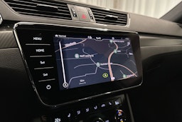 valkoinen Skoda Superb 2021 kuva 12.