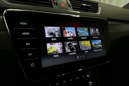 valkoinen Skoda Superb 2021 kuva 14.