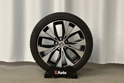 valkoinen Skoda Superb 2021 kuva 22.