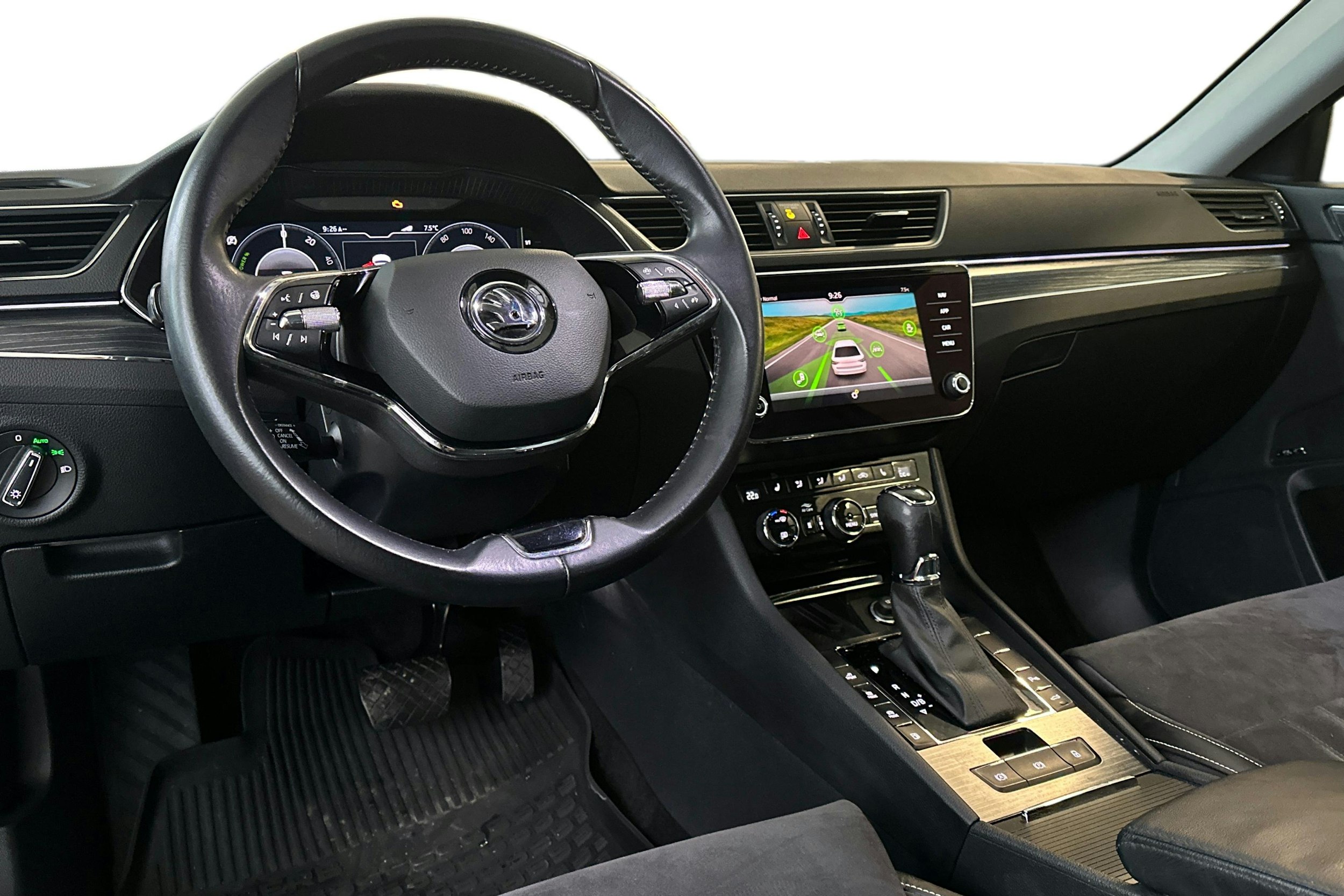 valkonen Skoda Superb 2021 kuva 3.