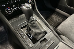 harmaa Skoda Superb 2021 kuva 19.
