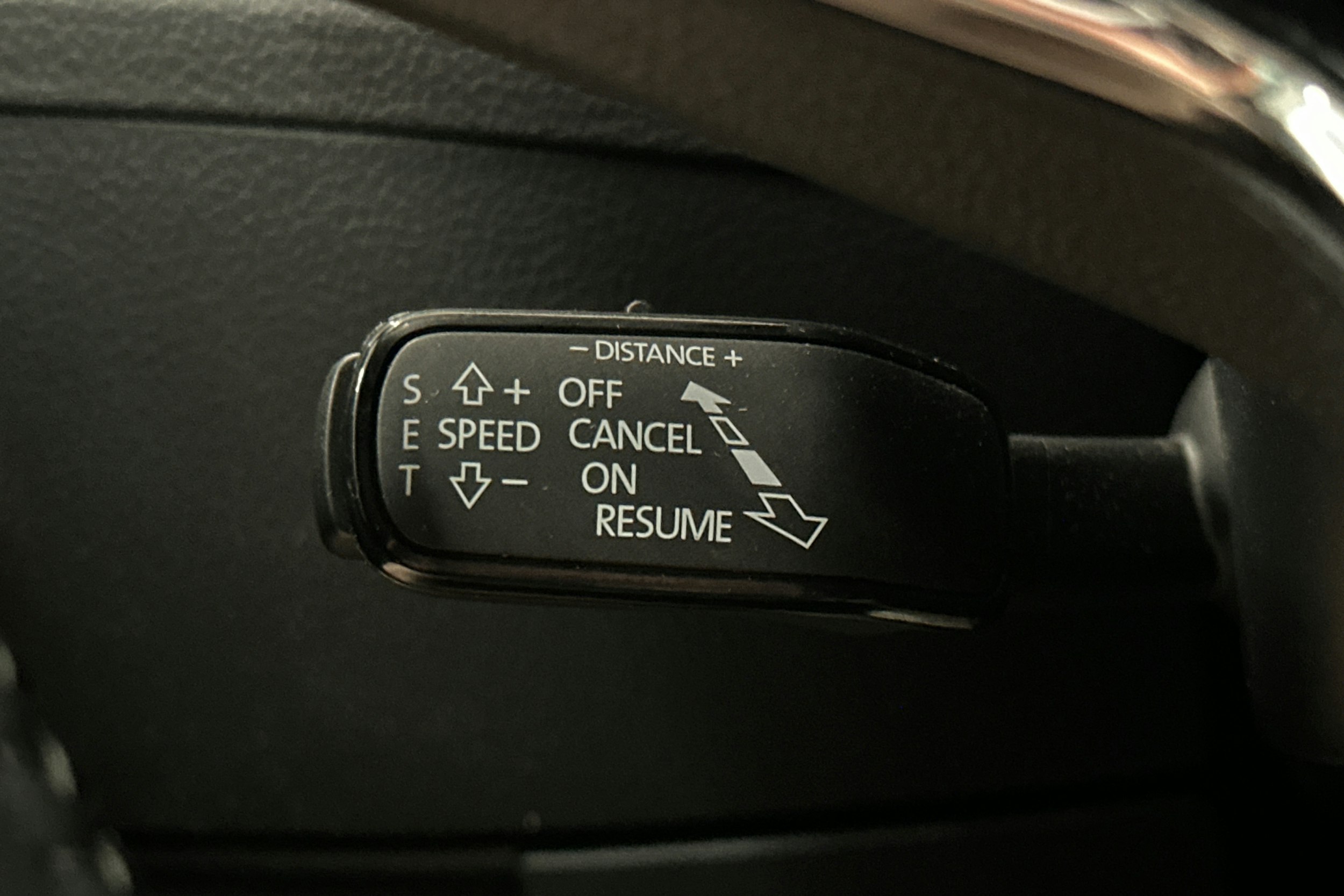 valkoinen Skoda Superb 2021 kuva 22.