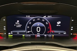 valkoinen Skoda Superb 2021 kuva 23.