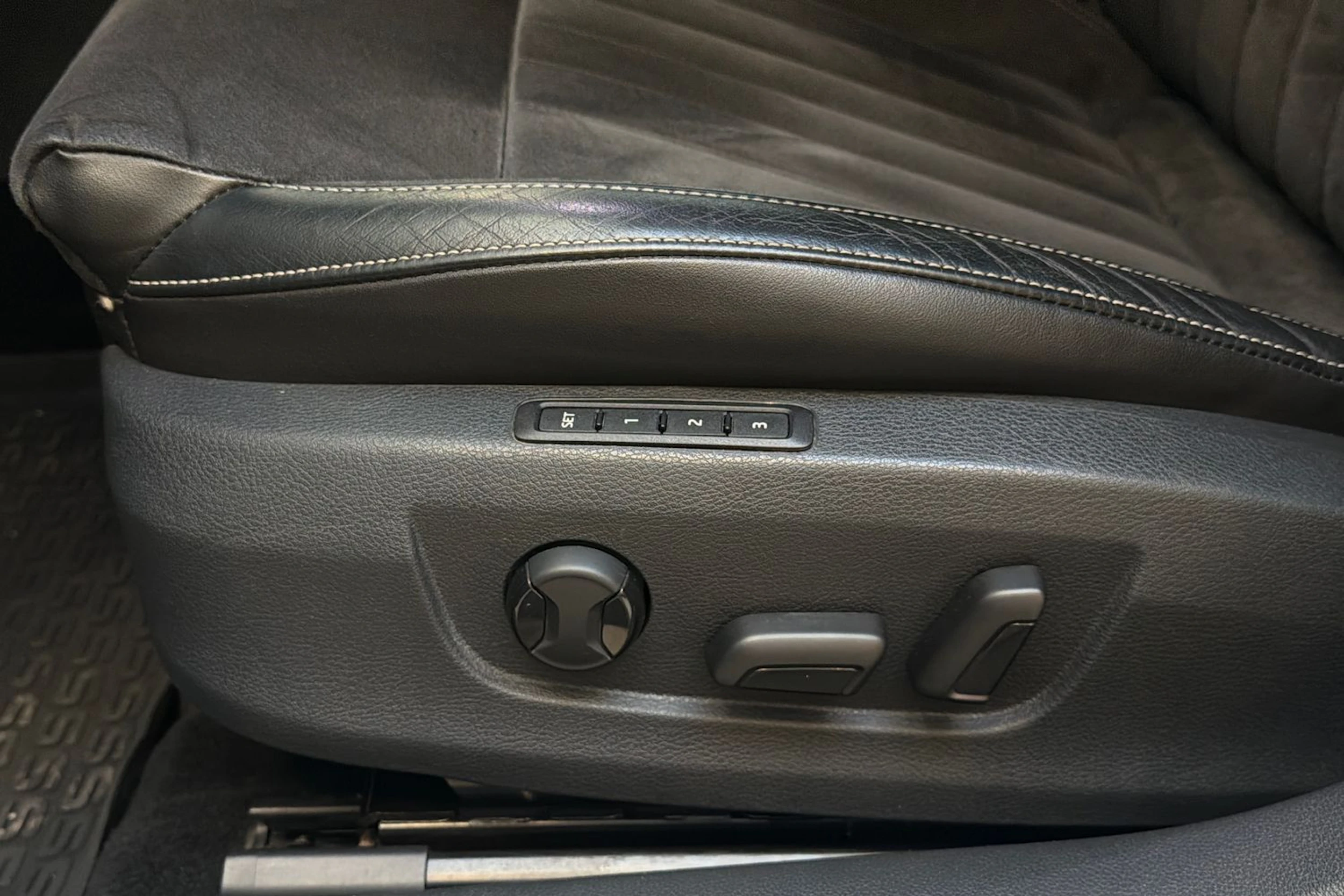 met. harmaa Skoda Superb 2021 kuva 16.